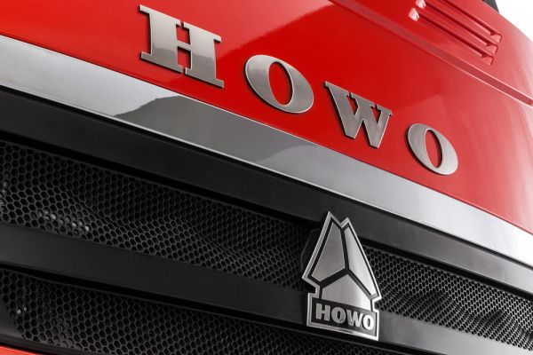howo-t7h-detalle-13D4C866D7-3BFE-C9BE-E11A-75FB7F3A5C27.jpg